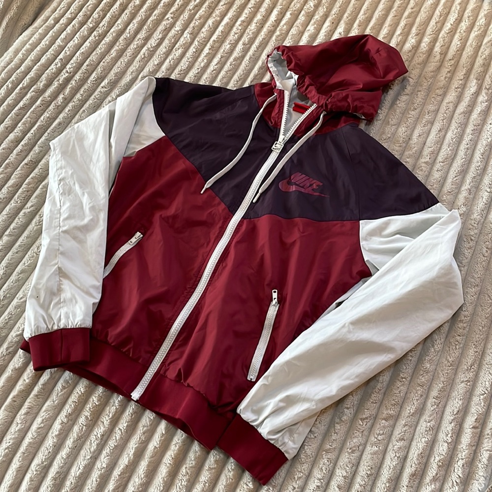 Nike Women's White and Burgundy Track Jacket with Elastic Waist- Size Women's S